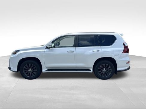 Used 2022 Lexus GX 460 Luxury w/ Sport Design Package AWD/4WD image 2