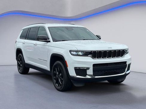 Used 2024 Jeep Grand Cherokee L Limited AWD/4WD image 11