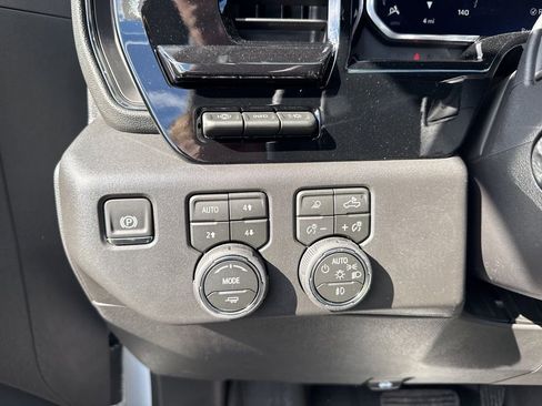 New 2026 Chevrolet Silverado 1500 ZR2 image 6