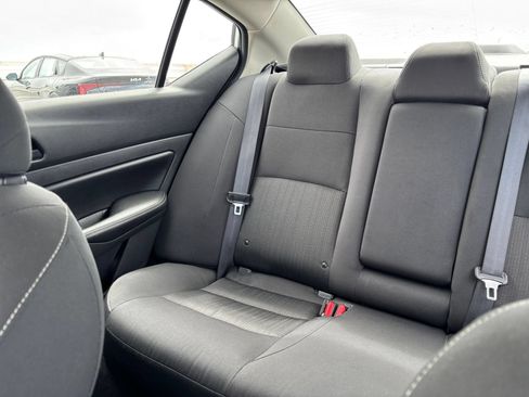 Used 2025 Nissan Altima 2.5 SV FWD image 38