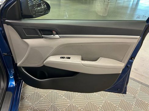 Used 2020 Hyundai Elantra SEL FWD image 16