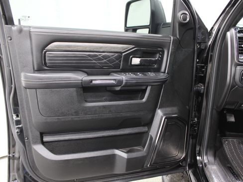 Used 2025 RAM 2500 Limited image 6