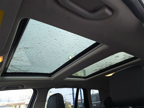 Used 2015 Mercedes-Benz GLK 350 4MATIC image 27