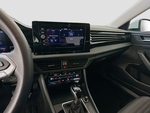 Used 2025 Volkswagen Jetta S image 24