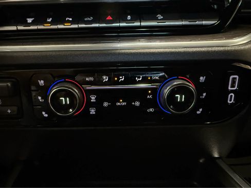 Used 2025 Chevrolet Silverado 3500 LTZ w/ LTZ Plus Package image 22