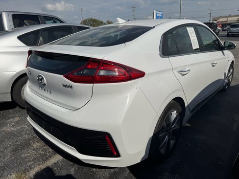 Used 2017 Hyundai Ioniq Limited image 2