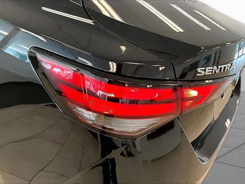 Used 2024 Nissan Sentra S FWD image 26