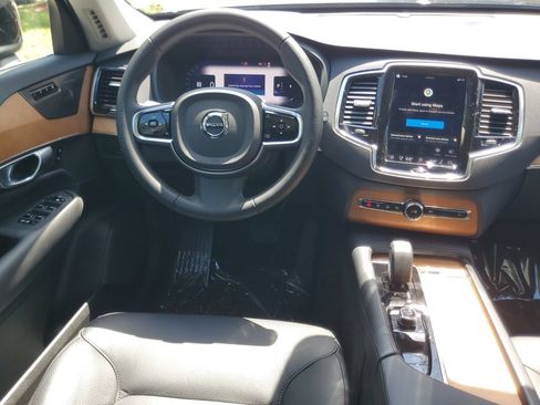 Certified 2024 Volvo XC90 B5 Plus w/ Protection Package Premier AWD/4WD image 15
