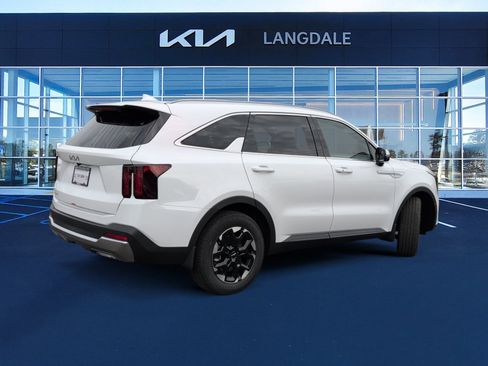New 2026 Kia Sorento S image 4