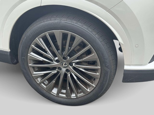 Certified 2025 Lexus RX 450h AWD w/ Convenience Package image 9