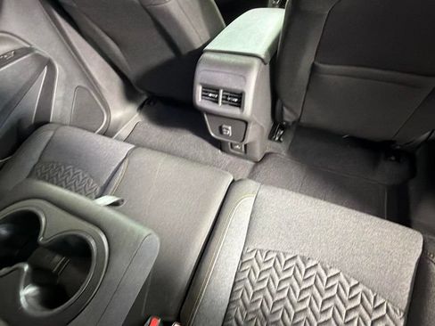 Certified 2024 Chevrolet Equinox LT FWD image 29