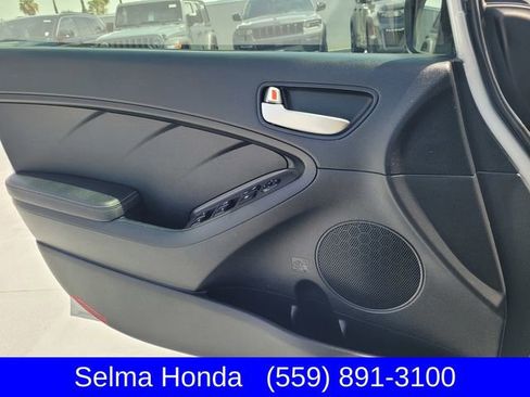 Used 2017 Kia Forte LX FWD image 12