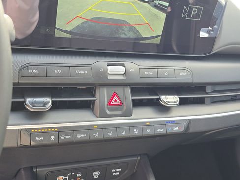 New 2026 Kia K4 LXS image 24