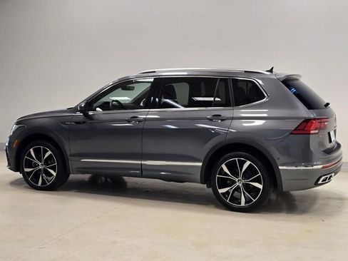 Used 2024 Volkswagen Tiguan SEL R-Line AWD/4WD image 4