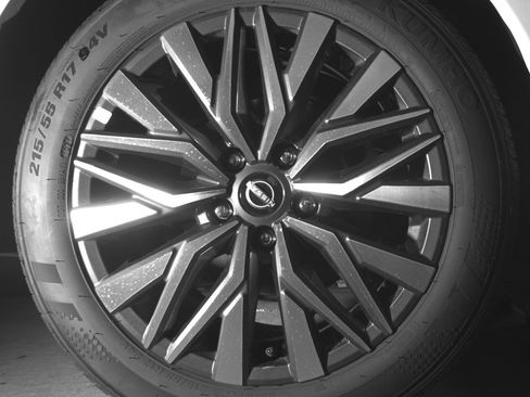 Used 2025 Nissan Altima 2.5 SV image 15