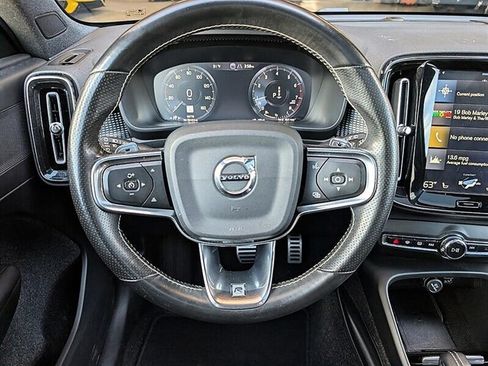 Used 2019 Volvo XC40 T5 R-Design AWD/4WD image 19