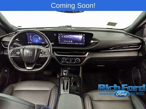 Used 2024 Buick Envista Sport Touring w/ Convenience I Package FWD image 7