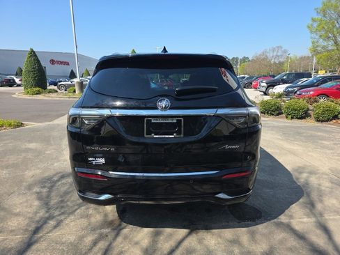 Used 2024 Buick Enclave Avenir w/ Avenir Technology Package image 4