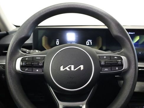 Used 2025 Kia K5 LXS image 14
