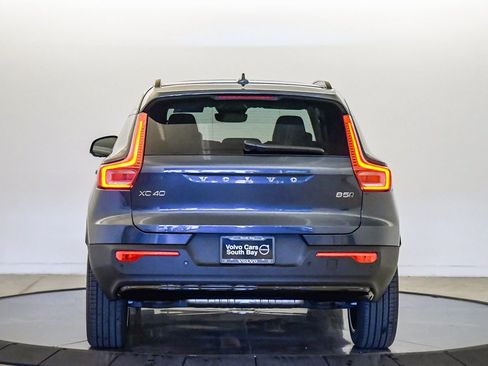 New 2026 Volvo XC40 B5 Ultra w/ Climate Package AWD/4WD image 3