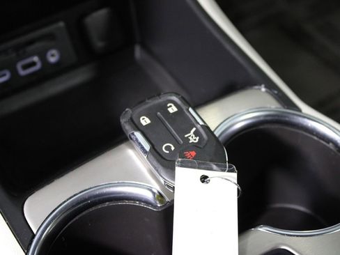 Used 2022 GMC Terrain Denali w/ Denali Premium Package image 22