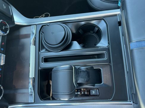 New 2025 Ford F150 Platinum w/ Equipment Group 702A High image 22