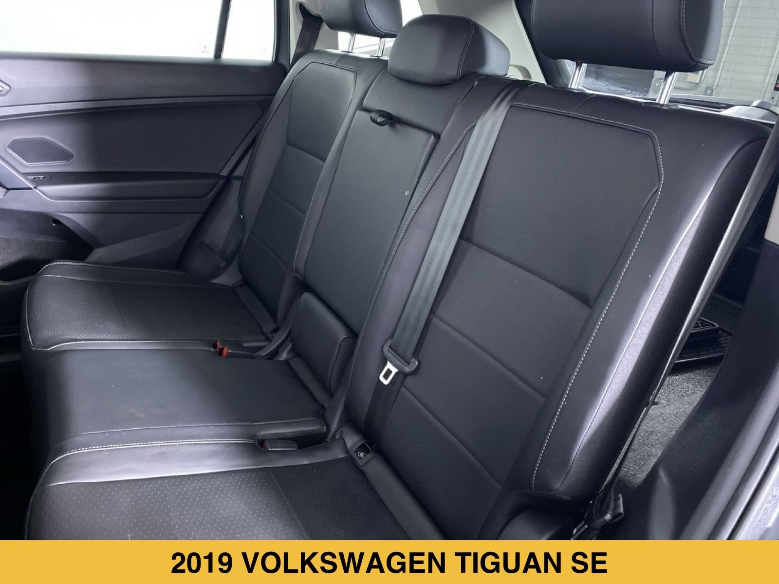 Used 2019 Volkswagen Tiguan SE AWD/4WD image 12