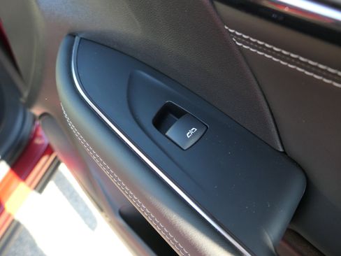 Used 2023 Buick Envision Preferred image 26