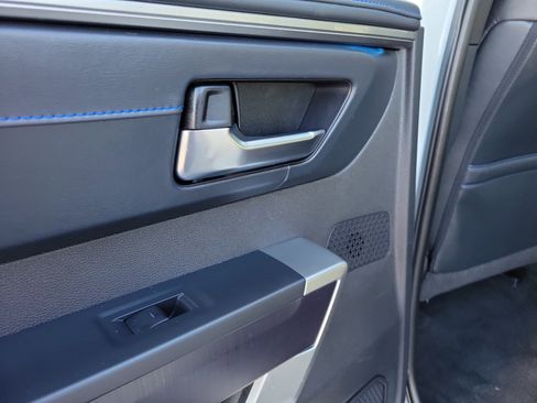 Used 2022 Toyota Tundra Platinum image 13