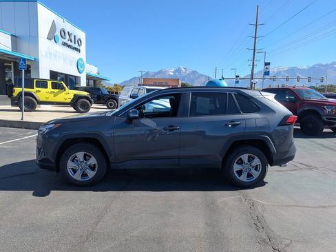 Used 2025 Toyota RAV4 XLE image 8