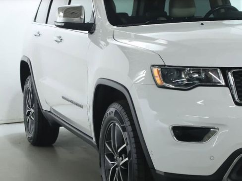 Certified 2021 Jeep Grand Cherokee Limited w/ Luxury Group II AWD/4WD image 8