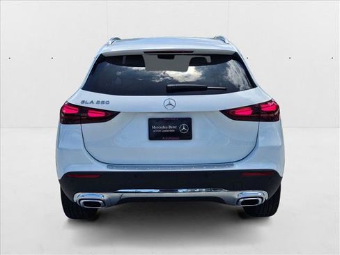 New 2026 Mercedes-Benz GLA 250 GLA 250 image 8