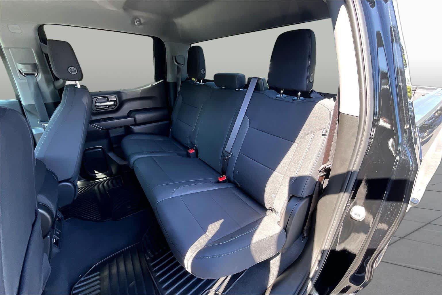Used 2024 Chevrolet Silverado 1500 Custom AWD/4WD image 25
