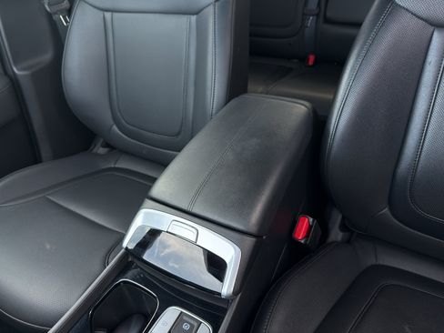 Used 2025 Hyundai Santa Cruz SEL AWD/4WD image 40