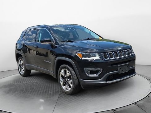 Used 2018 Jeep Compass Limited w/ Navigation Group AWD/4WD image 7
