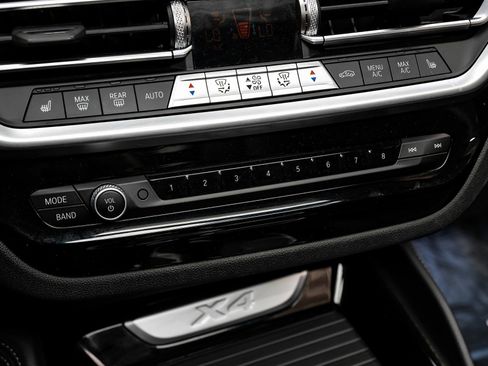 Used 2024 BMW X4 xDrive30i image 33