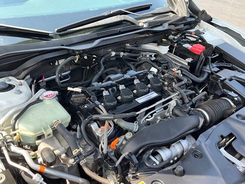 Used 2019 Honda Civic EX-L image 9