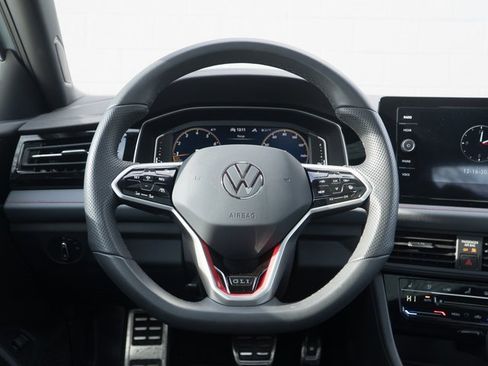Certified 2025 Volkswagen Jetta GLI Autobahn image 23