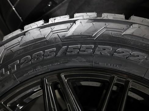 Used 2025 Lexus GX 550 image 55