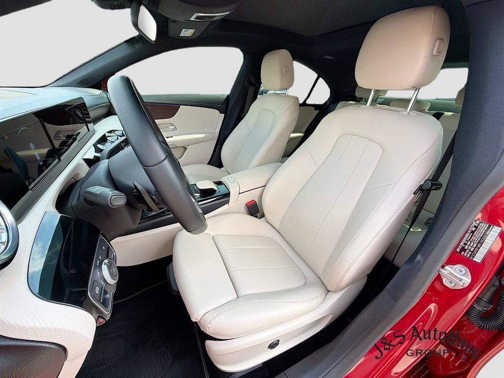 Used 2021 Mercedes-Benz CLA 250 4MATIC image 11