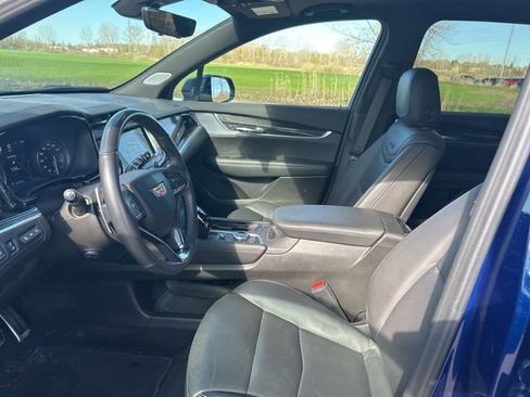 Certified 2024 Cadillac XT6 Sport w/ LPO, Onyx Lite Package AWD/4WD image 8