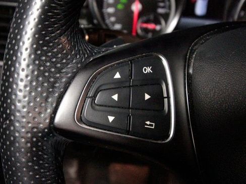 Used 2018 Mercedes-Benz GLE 350 4MATIC image 16