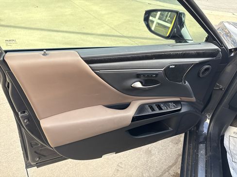 Certified 2024 Lexus ES 350 Ultra Luxury image 14