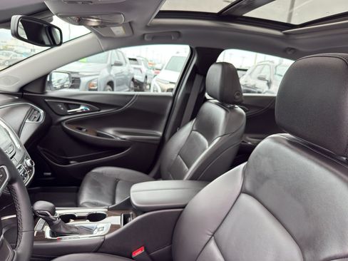 Used 2023 Chevrolet Malibu LT w/ Sport Edition FWD image 26