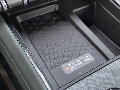 New 2026 GMC Acadia AT4 w/ Luxury Package image 18