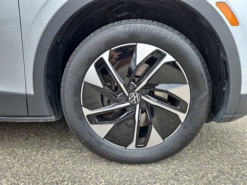 Used 2022 Volkswagen ID.4 Pro image 8