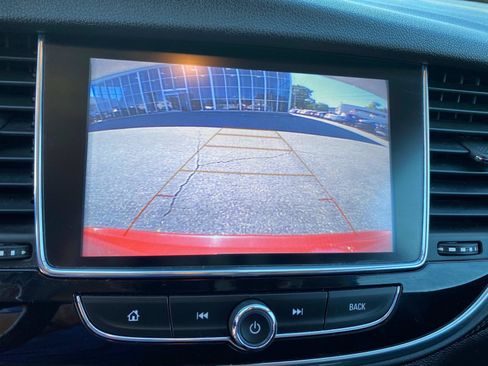 Used 2018 Buick Encore Preferred image 11