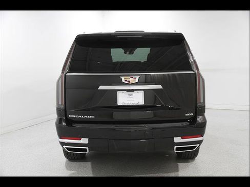 Used 2026 Cadillac Escalade Luxury AWD/4WD image 24