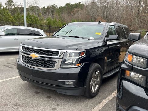 Used 2019 Chevrolet Tahoe LT image 1