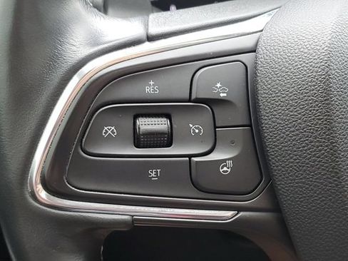 Used 2022 Buick Envision Avenir w/ Technology Package II AWD/4WD image 30